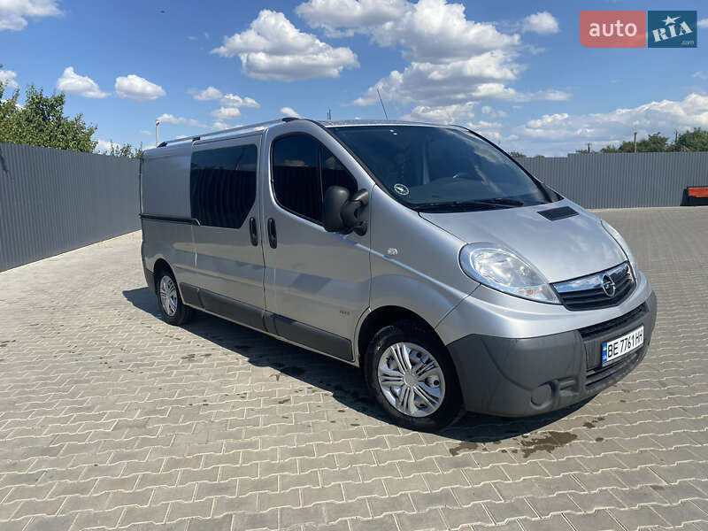 Минивэн Opel Vivaro 2013 в Доманевке