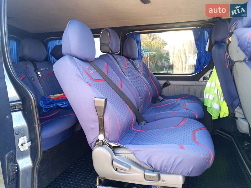 Мінівен Opel Vivaro 2005 в Луцьку