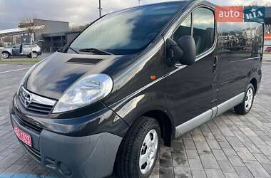 Минивэн Opel Vivaro 2014 в Киеве