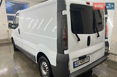 Вантажний фургон Opel Vivaro 2005 в Дніпрі