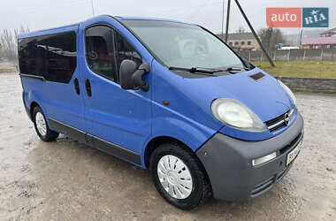 Минивэн Opel Vivaro 2002 в Новой Ушице