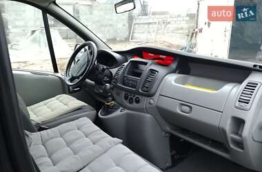 Минивэн Opel Vivaro 2011 в Владимирце