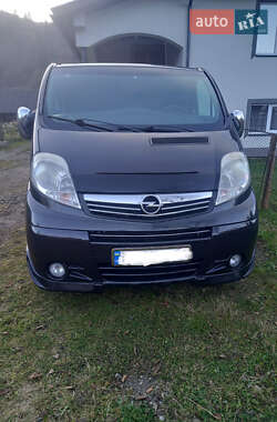 Мінівен Opel Vivaro 2014 в Міжгір'ї