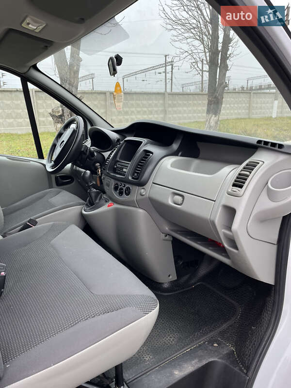 Минивэн Opel Vivaro 2011 в Подольске