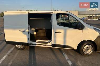 Вантажний фургон Opel Vivaro 2015 в Києві