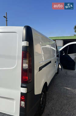 Грузовой фургон Opel Vivaro 2014 в 