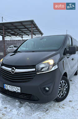 Мінівен Opel Vivaro 2014 в Луцьку