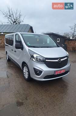 Мінівен Opel Vivaro 2015 в Івано-Франківську