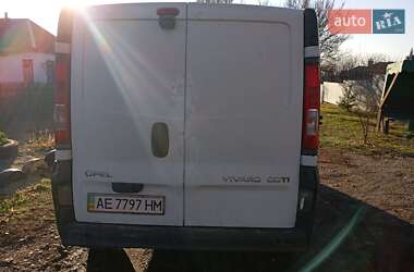 Вантажний фургон Opel Vivaro 2010 в Дніпрі