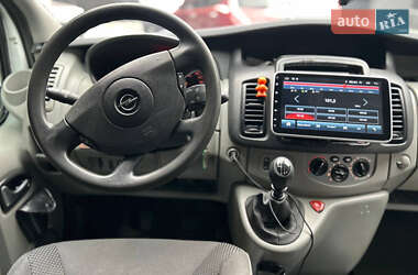 Минивэн Opel Vivaro 2010 в 