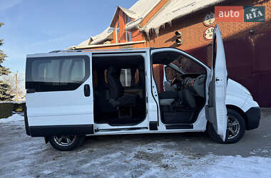 Мінівен Opel Vivaro 2008 в Кременці