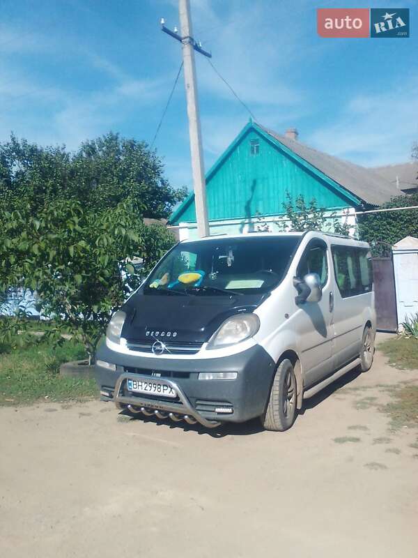 Opel Vivaro 2005
