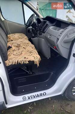 Минивэн Opel Vivaro 2012 в 