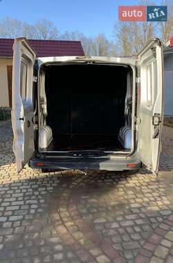 Вантажопасажирський фургон Opel Vivaro 2012 в Коломиї