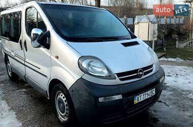 Мінівен Opel Vivaro 2005 в Івано-Франківську