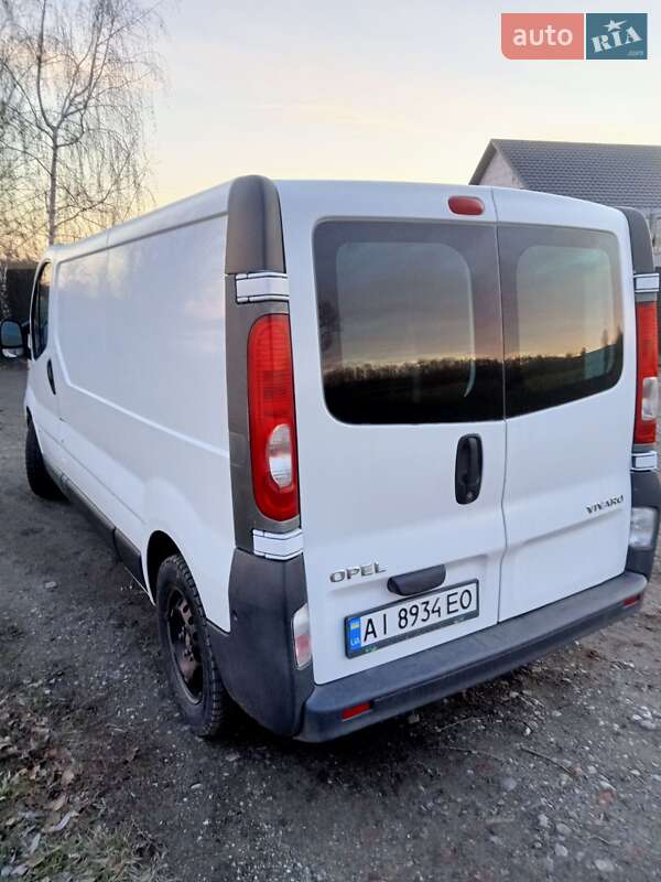 Грузовой фургон Opel Vivaro 2010 в Белой Церкви