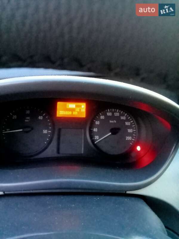 Грузовой фургон Opel Vivaro 2010 в Белой Церкви