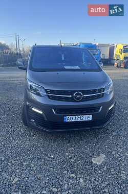 Мінівен Opel Vivaro 2019 в Іршаві