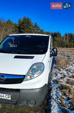 Мінівен Opel Vivaro 2008 в Зміїві