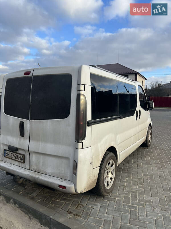 Минивэн Opel Vivaro 2005 в Ковеле