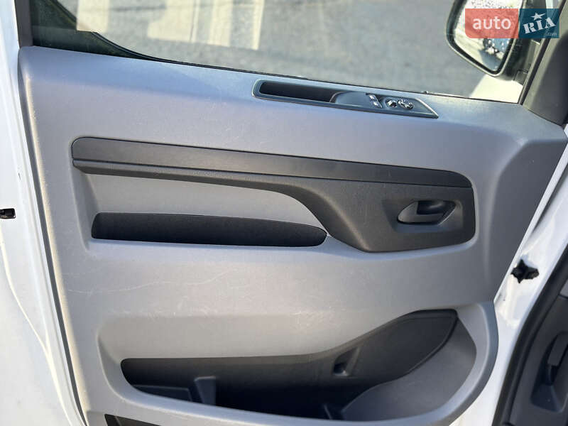 Грузовой фургон Opel Vivaro 2020 в Львове