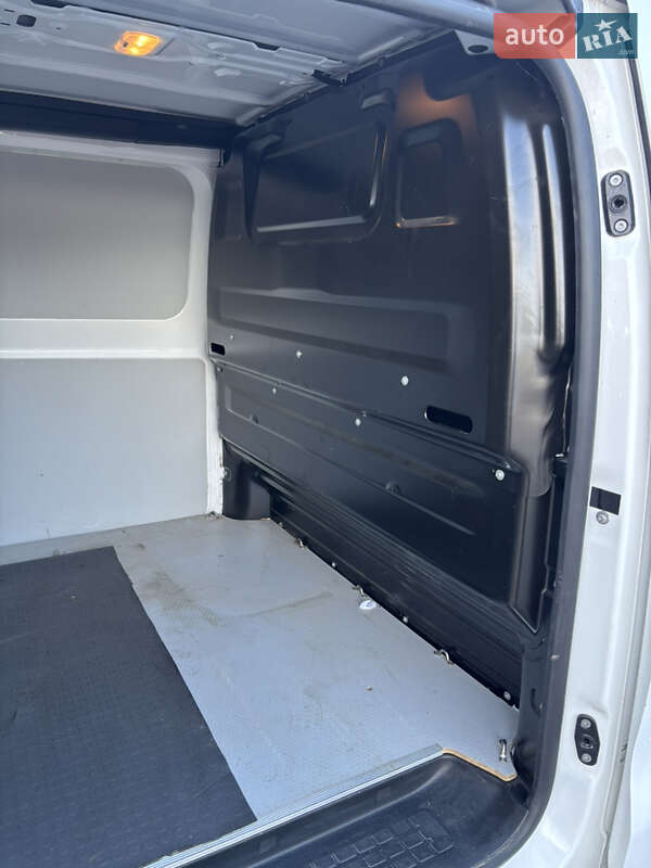 Грузовой фургон Opel Vivaro 2020 в Львове
