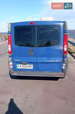 Вантажний фургон Opel Vivaro 2006 в Золотоноші