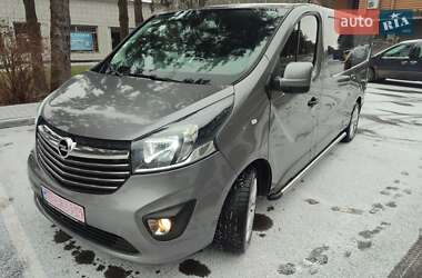 Минивэн Opel Vivaro 2015 в Дубно