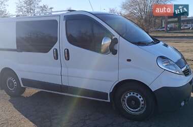 Грузопассажирский фургон Opel Vivaro 2010 в Изюме