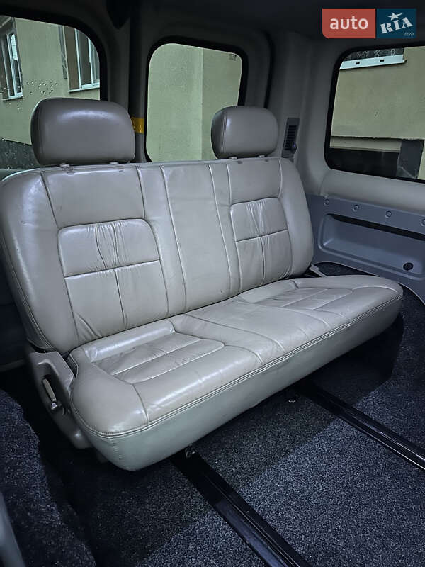 Минивэн Opel Vivaro 2011 в Мукачево