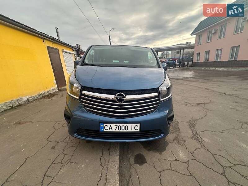 Opel Vivaro 2015