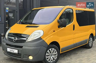 Минивэн Opel Vivaro 2014 в Черновцах