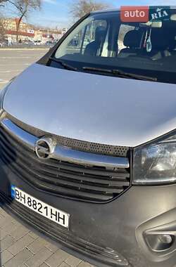 Минивэн Opel Vivaro 2014 в 
