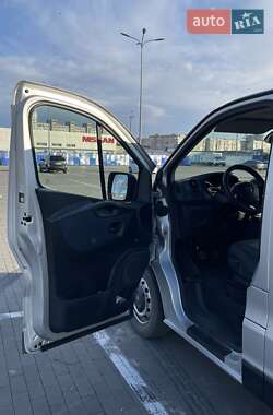 Минивэн Opel Vivaro 2014 в 