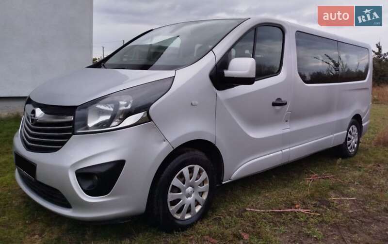 Минивэн Opel Vivaro 2015 в Белой Церкви