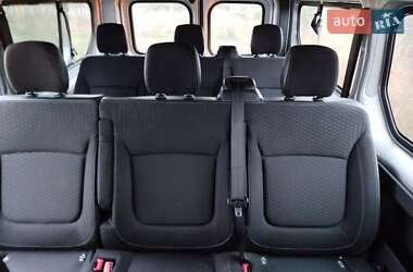 Минивэн Opel Vivaro 2015 в 