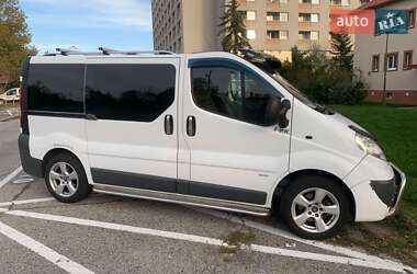 Минивэн Opel Vivaro 2010 в Сельцо