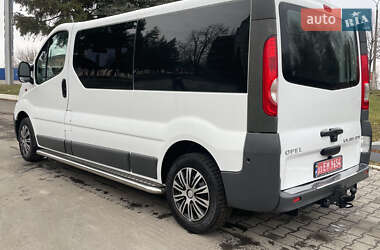 Мінівен Opel Vivaro 2011 в Дубні