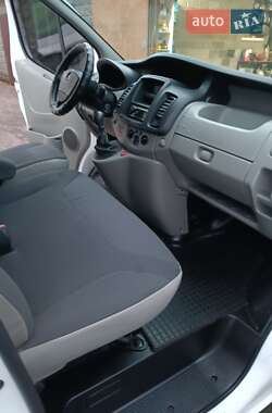 Вантажний фургон Opel Vivaro 2011 в Прилуках