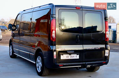 Мінівен Opel Vivaro 2013 в Млиніві