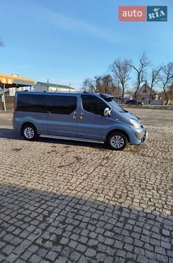 Минивэн Opel Vivaro 2014 в Кельменцах