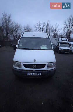 Минивэн Opel Vivaro 2001 в Кривом Роге