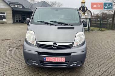 Мінівен Opel Vivaro 2013 в Коломиї