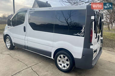 Минивэн Opel Vivaro 2002 в Черновцах