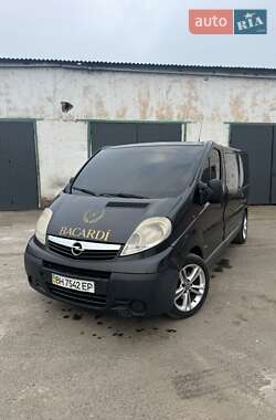 Грузовой фургон Opel Vivaro 2009 в Татарбунарах