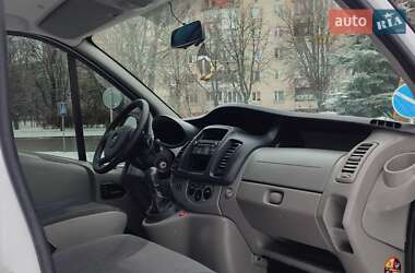 Мінівен Opel Vivaro 2013 в Луцьку