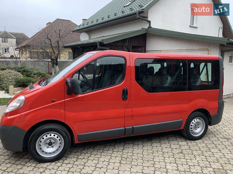 Мінівен Opel Vivaro 2013 в Ковелі