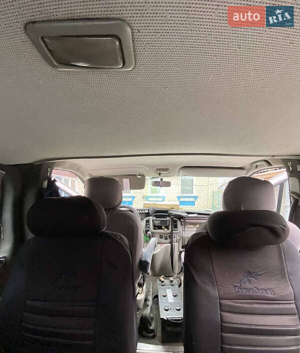 Мінівен Opel Vivaro 2003 в В’язівоку