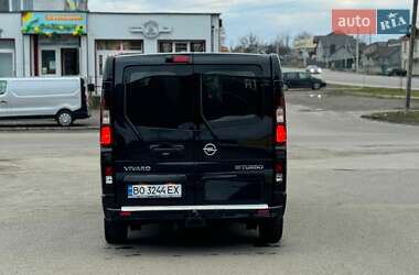 Минивэн Opel Vivaro 2016 в 