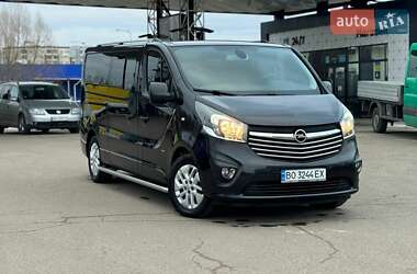 Минивэн Opel Vivaro 2016 в 